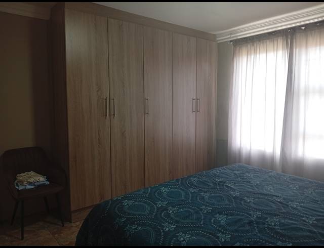 2 BEDROOM HOUSE FOR SALE IN VANES ESTATE